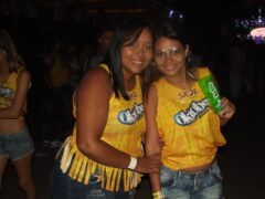 Oktober 10 Anos